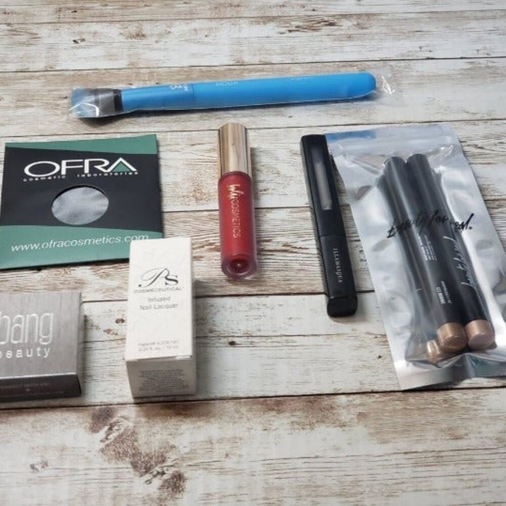 Bundle of New Cosmetics/Makeup  Ofra, Moda, Illamasque, Beauty For Real - New